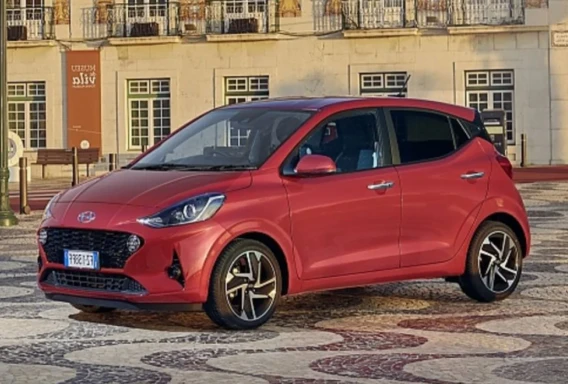 Hyundai i20 (Automāts, 1.2 L, 5 vietas)
